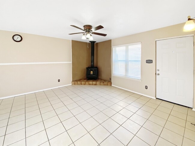 Building Photo - 4135 N Apodaca St