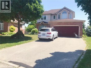 Building Photo - 661 Heathcliffe Pl