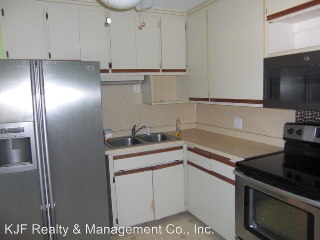 Building Photo - 4 br, 2 bath House - 3525 Noble Avenue North