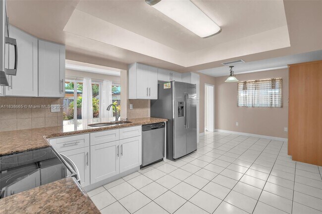 Building Photo - 9200 SW 54th St