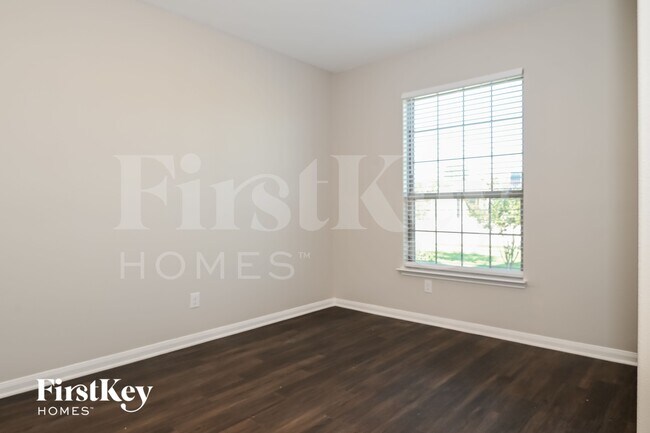 Building Photo - 14237 Stallion Ridge Dr