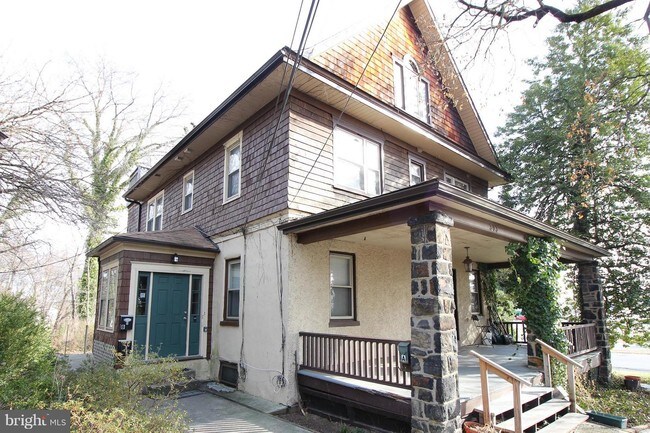 Foto del edificio - 303 E Holly Oak Rd