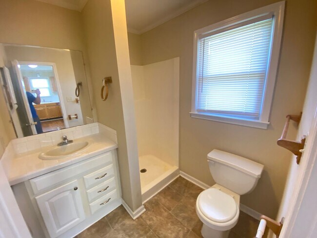 Building Photo - 1bed/1ba duplex downtown Landis very Nice ...