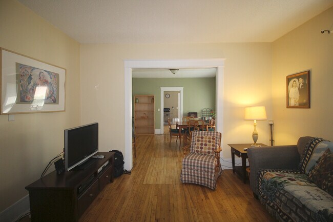 Foto del edificio - 313 14th Ave NE