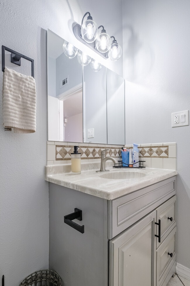 Foto del edificio - 5521 27th Ave