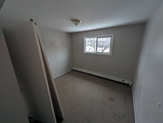 Building Photo - 67 Caledonia Rd