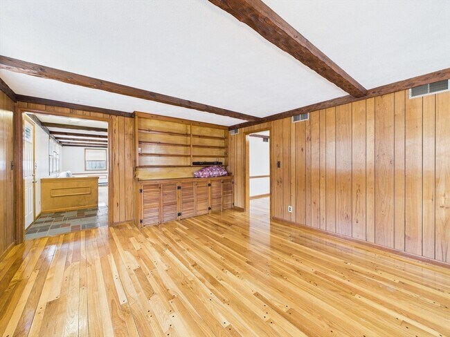 Foto del edificio - 215 Stoney Lea Rd