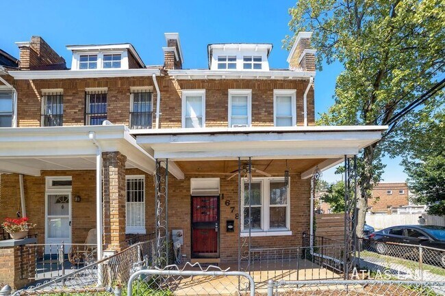 Building Photo - Professionally Managed // 3bedroom 2.5 bat...