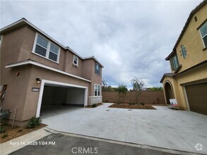 Building Photo - 40418 Via Cava