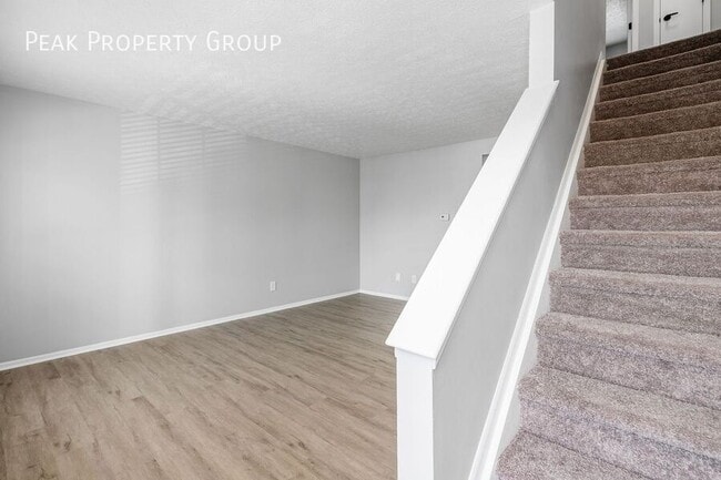 Foto del edificio - 182 Blakeford Dr