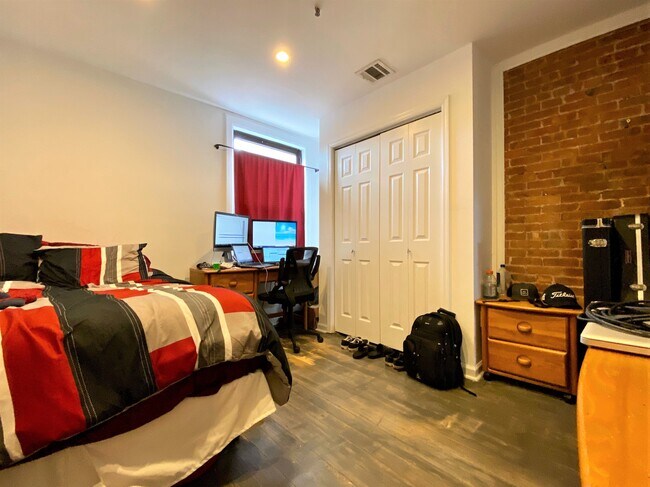 Foto del edificio - 220 Willow Ave