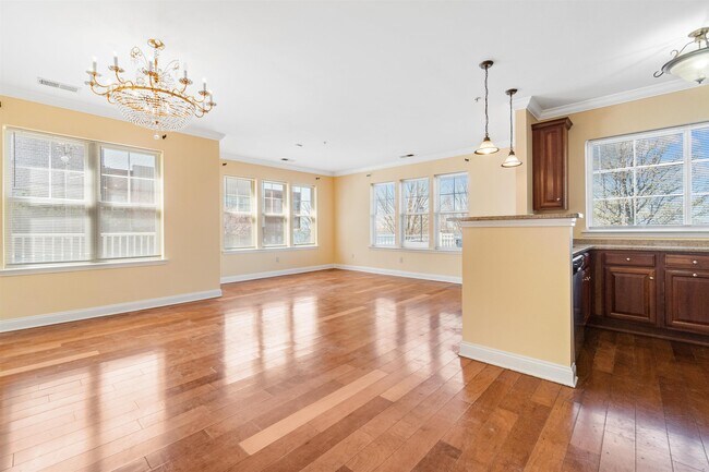 Building Photo - 201 W 30th St