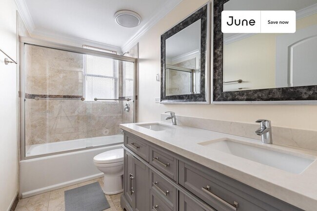 Foto del edificio - 3743 N Albany Ave