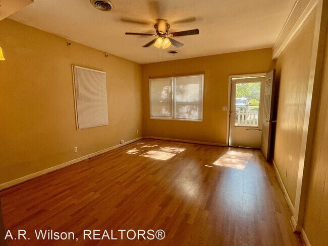 Foto del edificio - 2 br, 1 bath House - 1645 E. Cherry St.