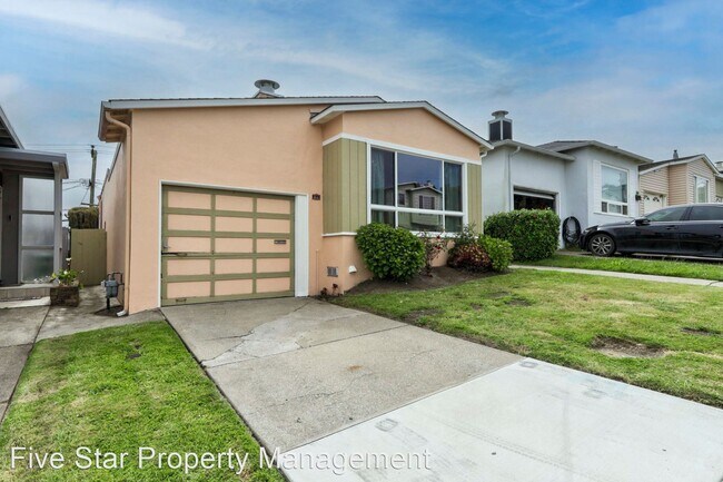 Building Photo - 3 br, 2 bath House - 355 Palomar Dr