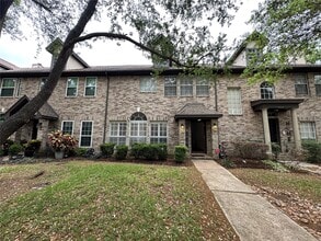 Building Photo - 2204 Gemini St