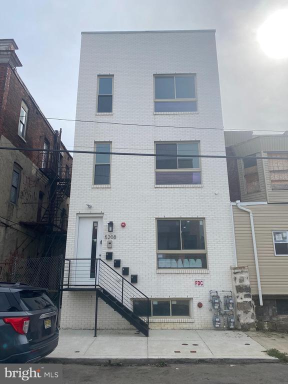 Building Photo - 5208 Chancellor St