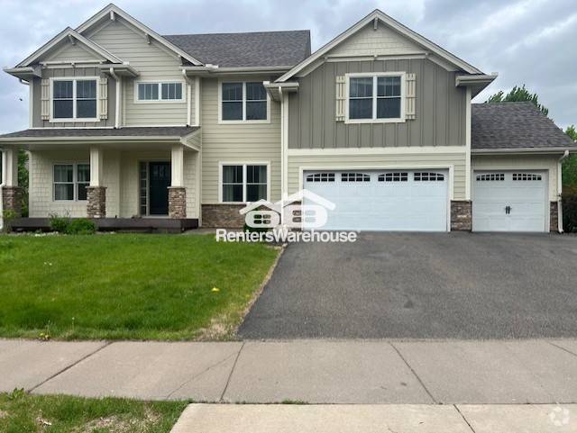 Building Photo - 1730 Deephaven Dr
