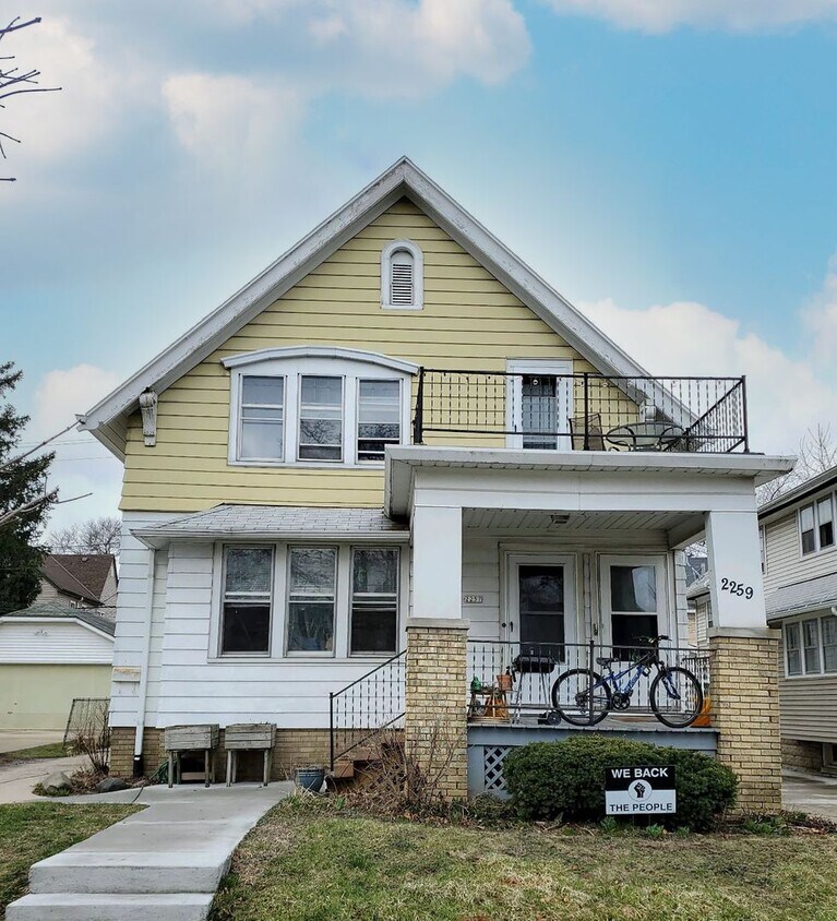 Foto principal - 72nd Street - 2257-59