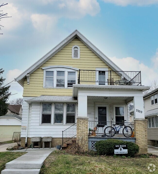 Building Photo - 2257 N 72nd St