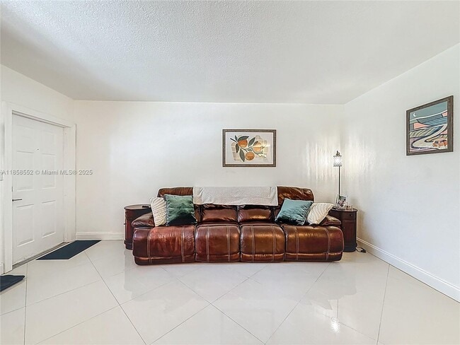 Foto del edificio - 2600 S Ocean Dr