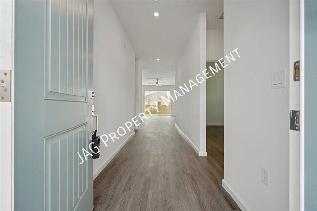 Foto del edificio - 516 Fredericksburg St