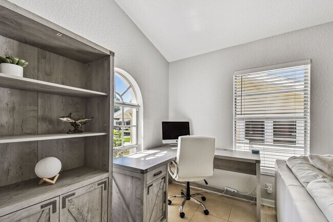 Foto del edificio - 1763 Montana Ave NE