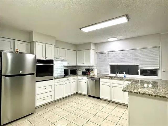 Foto del edificio - 7517 Castillo Rd