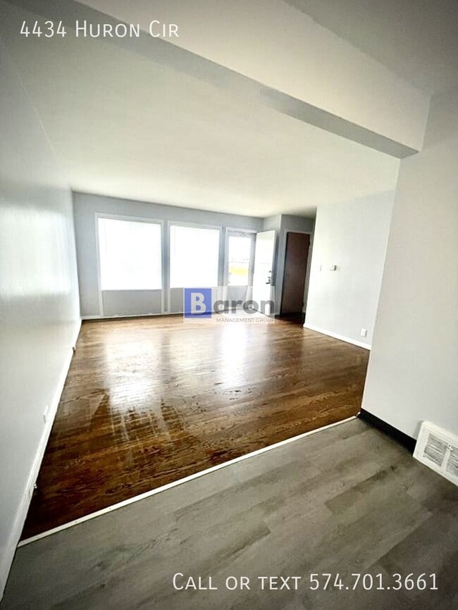 Foto del edificio - 4434 Huron Cir