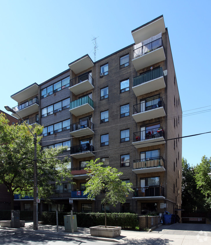 Building Photo - Shoreliner Apartments