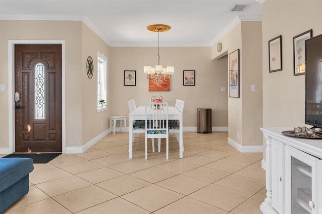 Building Photo - 3221 Seaward Dr