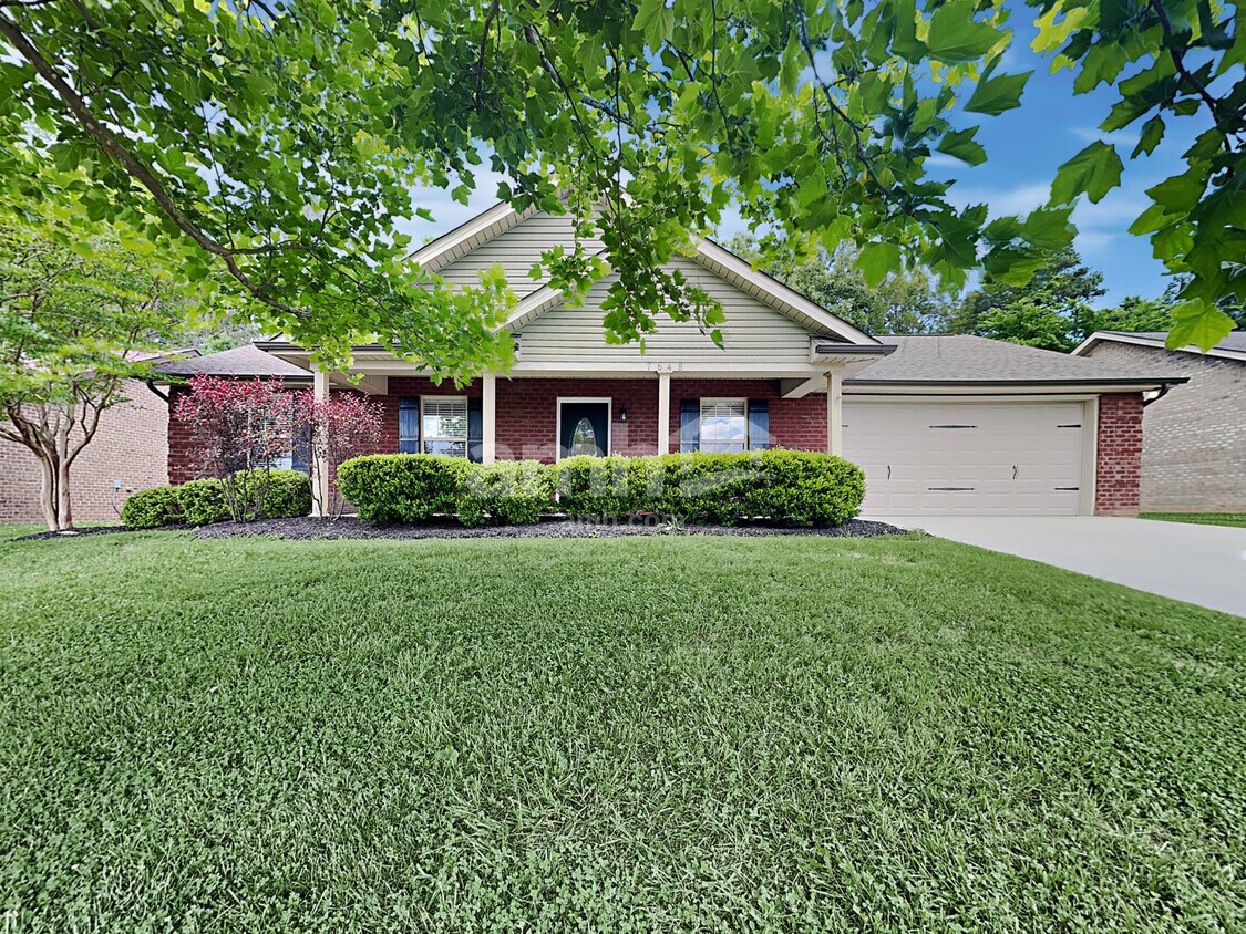 Primary Photo - 7648 Applecross Rd