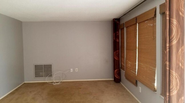 Foto del edificio - 8217 Split Rail Lane