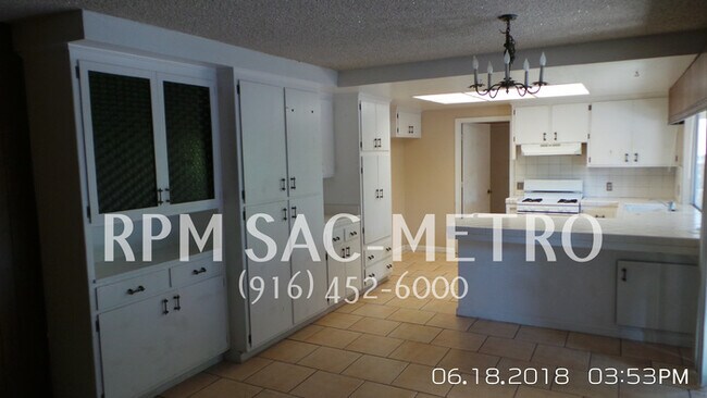Building Photo - Charming 3 Bed In Pocket-Greenhaven