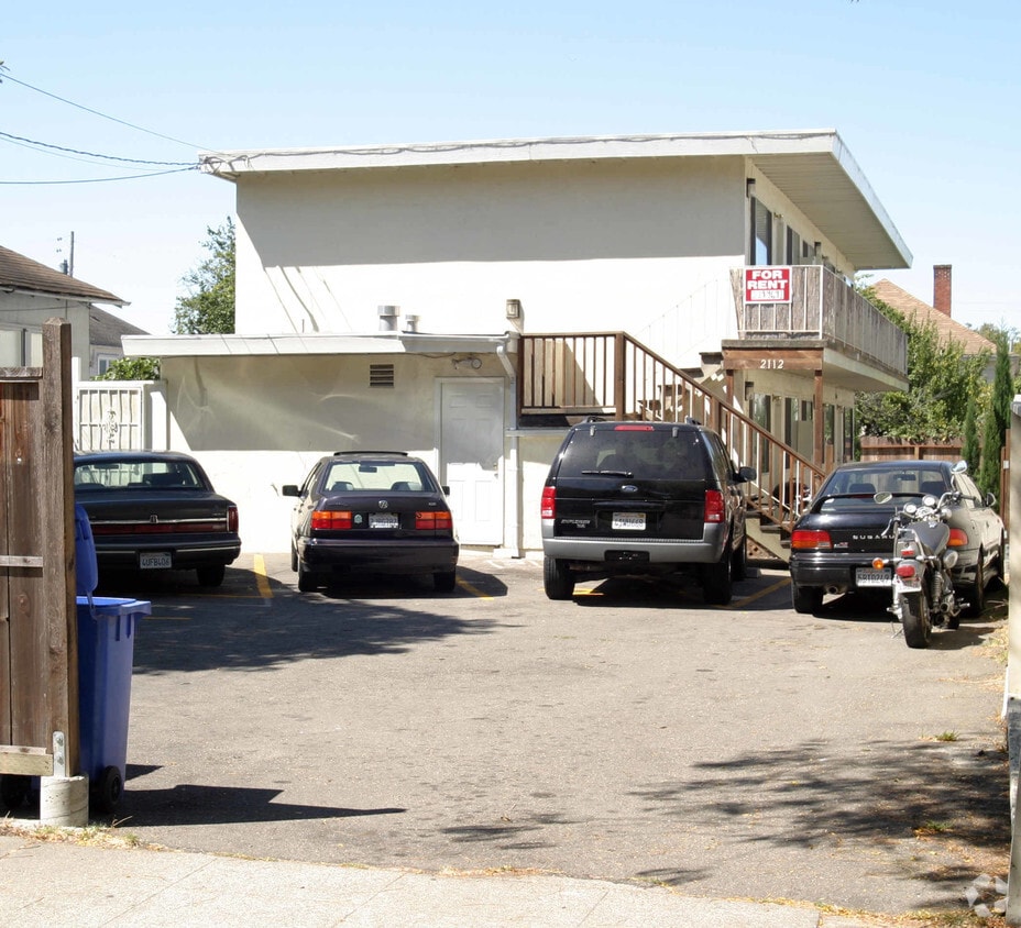 Building Photo - 2112 9th St