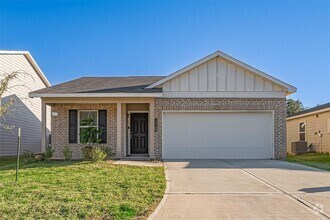Building Photo - 15708 Del Norte Dr