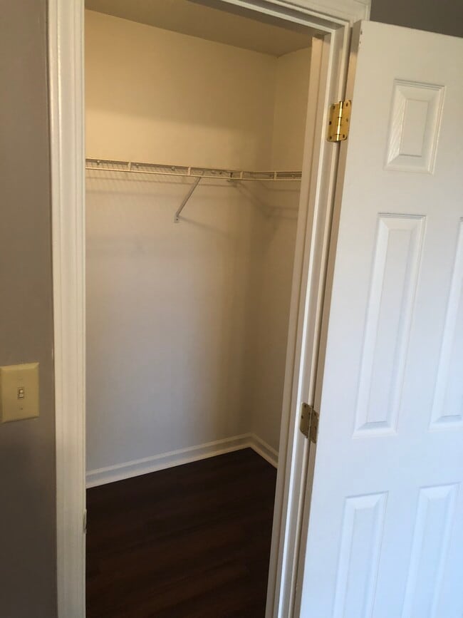 Foto del edificio - 10843 Tanbark Dr