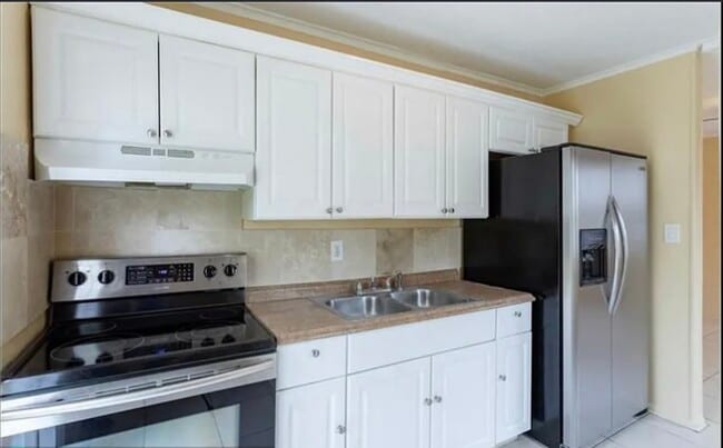 Photo - 808 W 4th St House