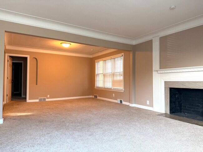 Foto del edificio - 13537 Cedar Rd