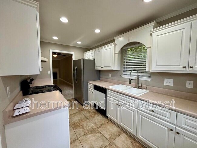 Foto del edificio - 4396 Misty Cove Ct