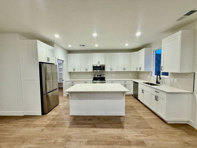 Foto del edificio - Three Bedroom Home in Desert Canyons