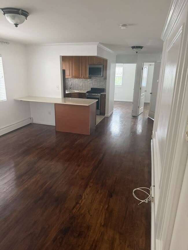 Photo - 1827 Tomlinson Ave Apartment