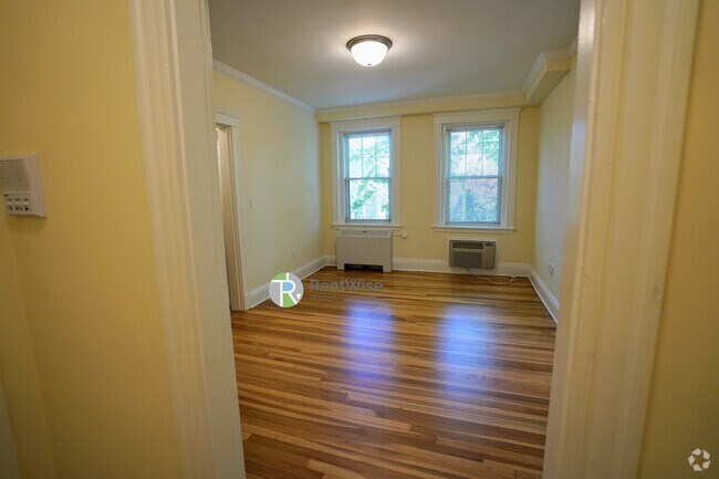 Building Photo - 22 Chauncy St