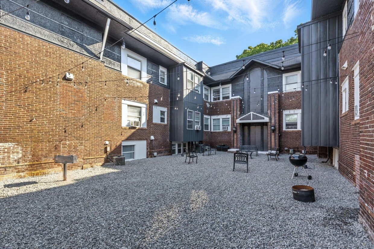 Foto del edificio - 3609 Balsam Ave