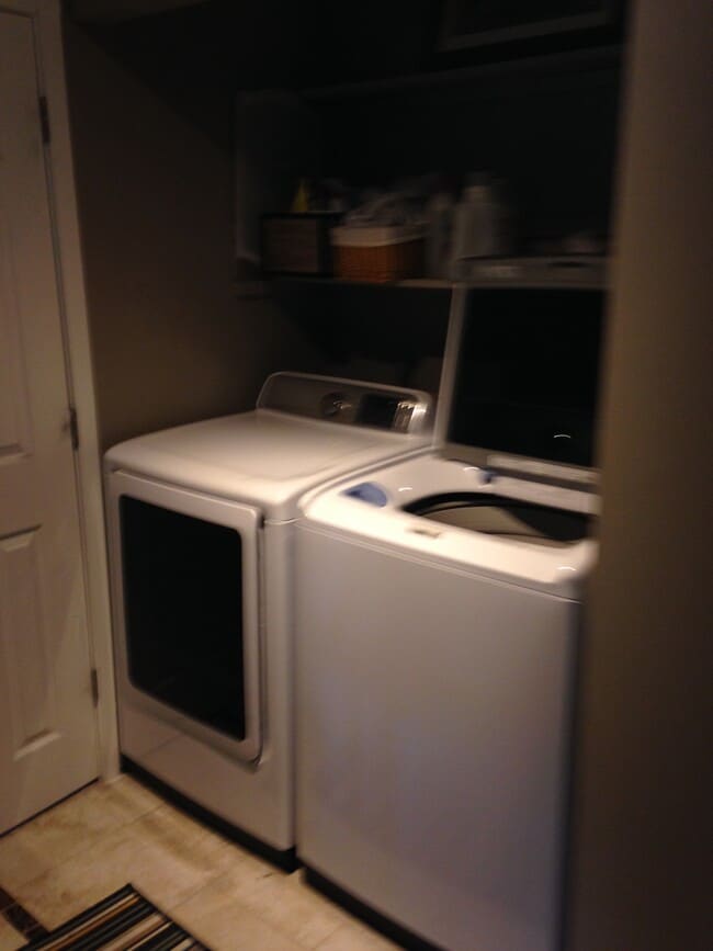 shared laundry - 14775 W 30th Pl