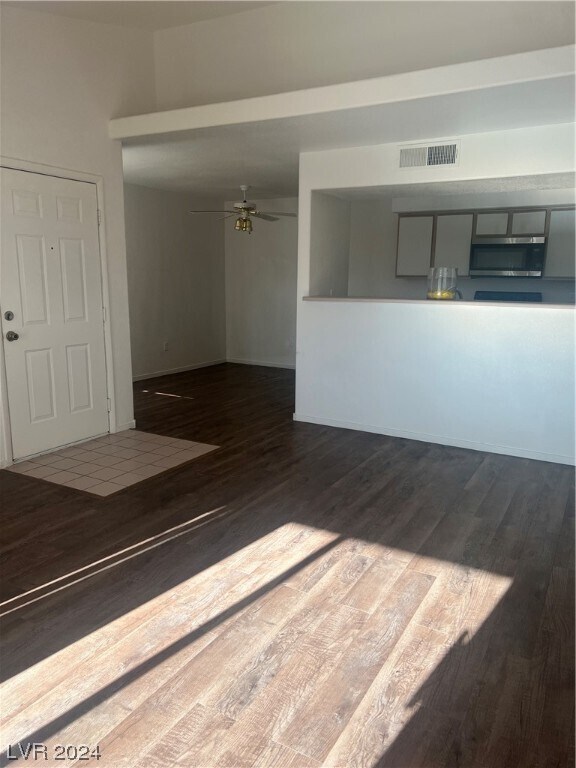 Foto del edificio - 2300 E Silverado Ranch Blvd