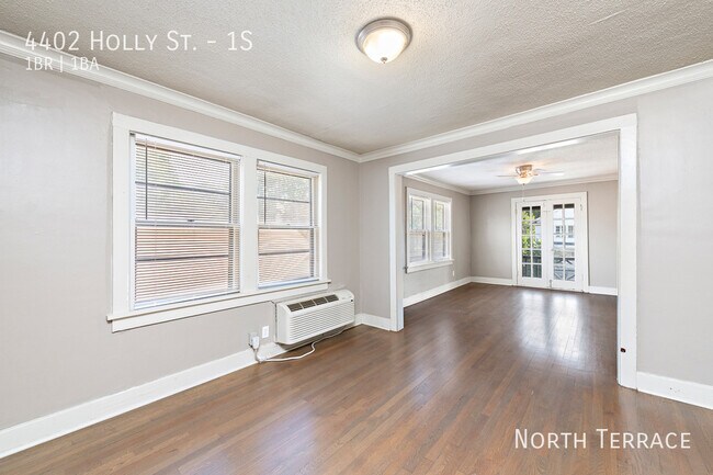 Foto del edificio - 4402 Holly St