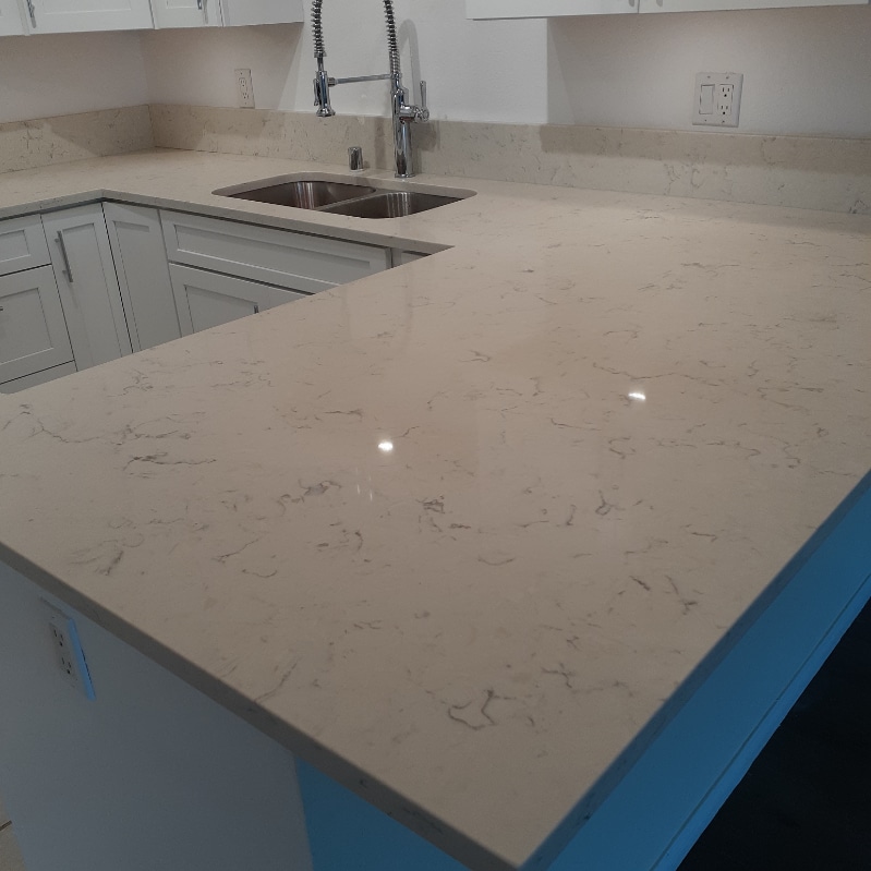 Foto principal - 9885 Caspi Gardens Dr