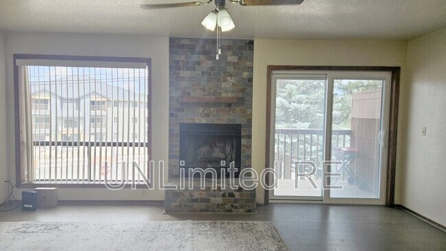 Building Photo - 4005 Lake Mary Rd