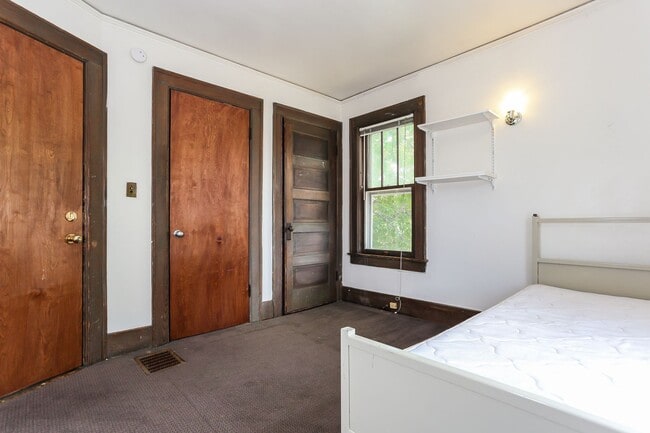 Building Photo - Available for Reservation MAY 2026